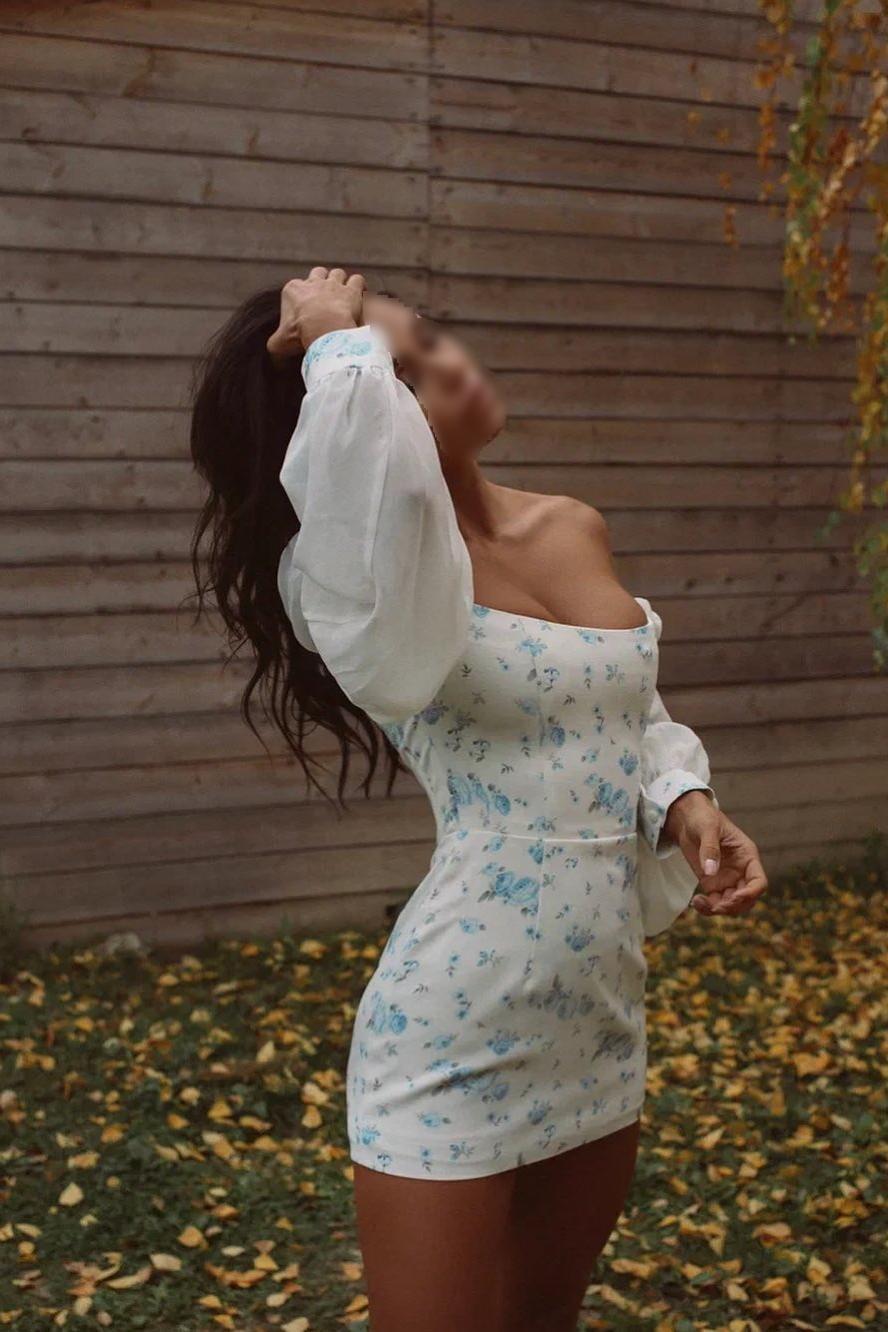 Индивидуалка Санкт-Петербурга Поля +7(981)214-21-80